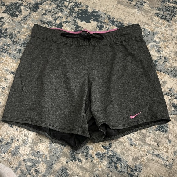 nike shorts - Picture 1 of 4